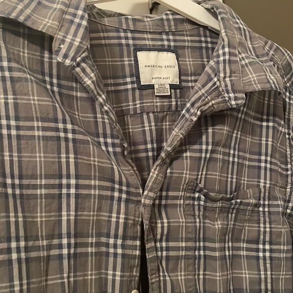 AMERICAN EAGLE BUTTON UP SHIRT - Picture 2 of 4